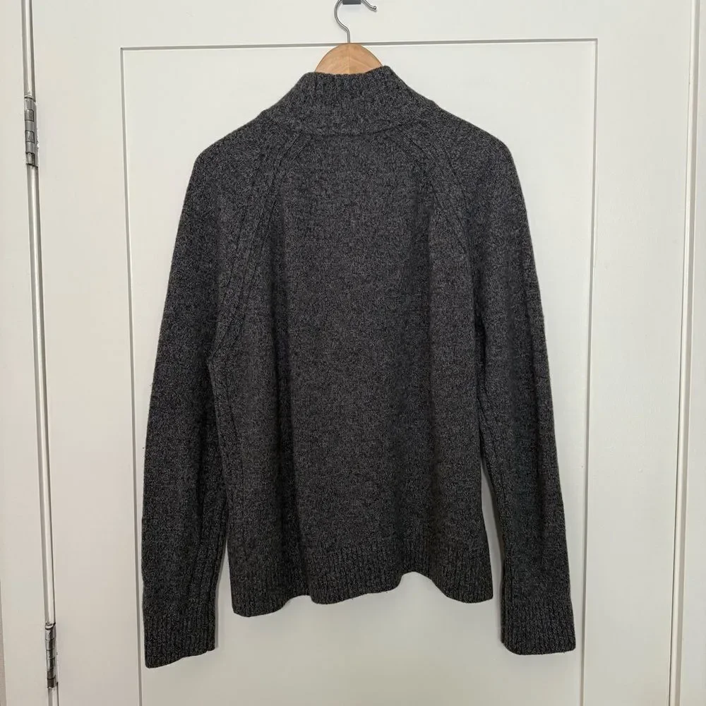 Banana Republic Sweater Mens Sz L Gray Knit Henley Mock Neck Wool Blend Classic
